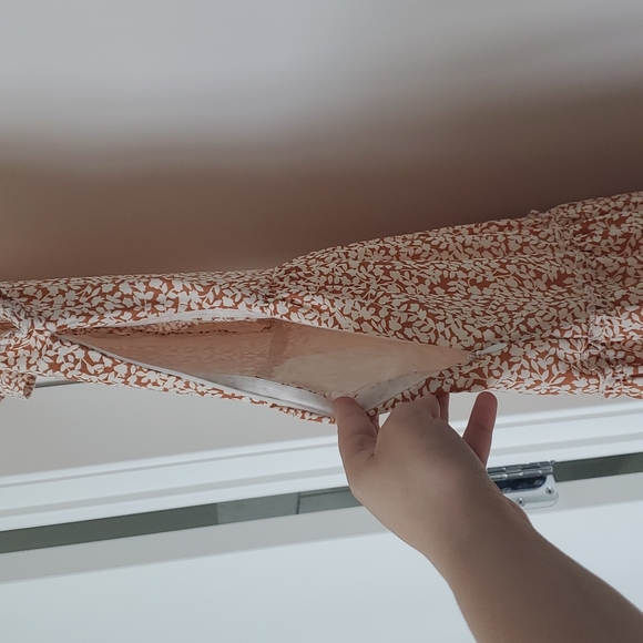 Petal and Pup Floral Dress Size 6 but fits like a Size 4 - Picture 5 of 14